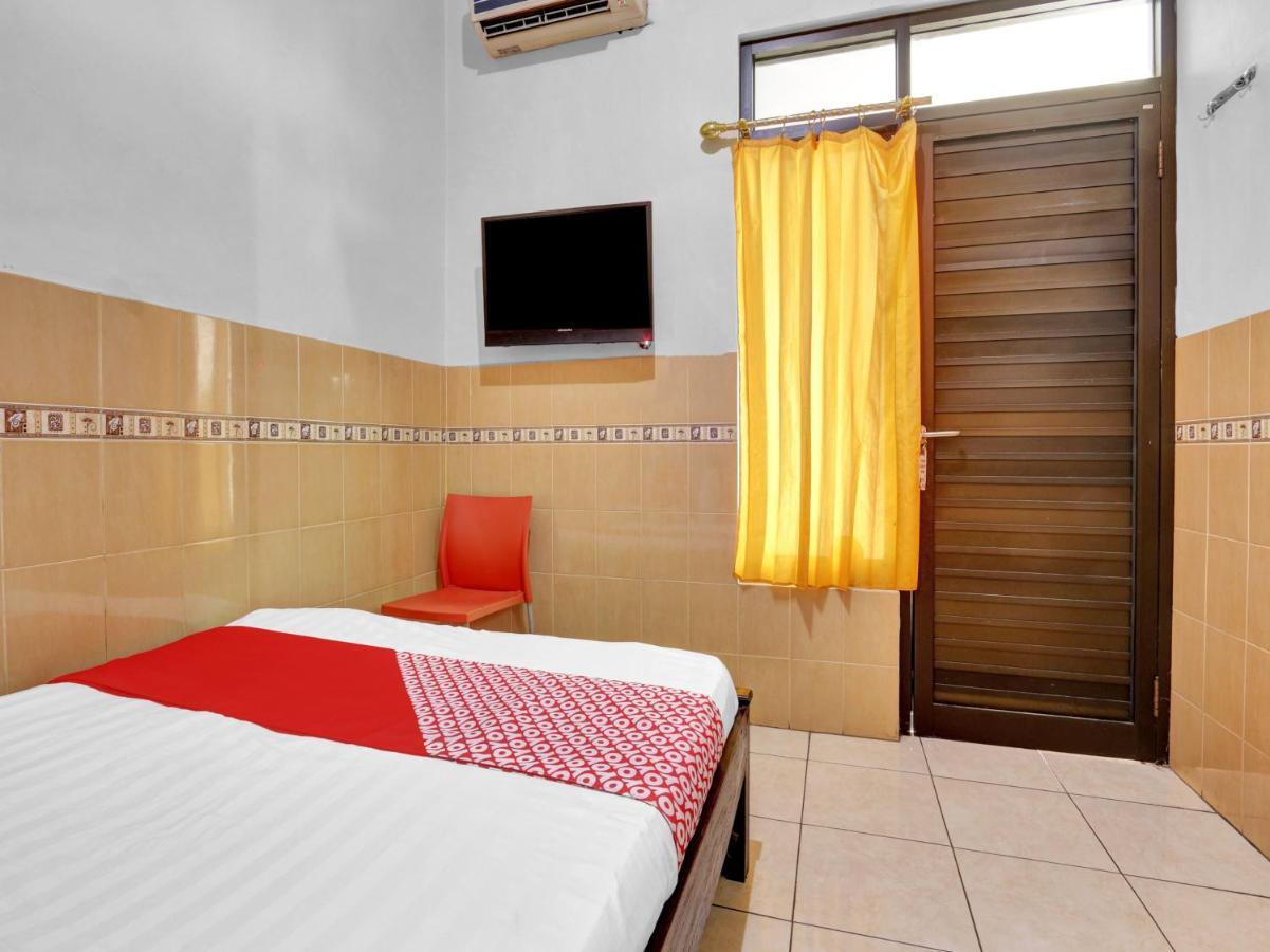 Oyo 90695 Srikandi Nologaten Yogyakarta Exterior photo