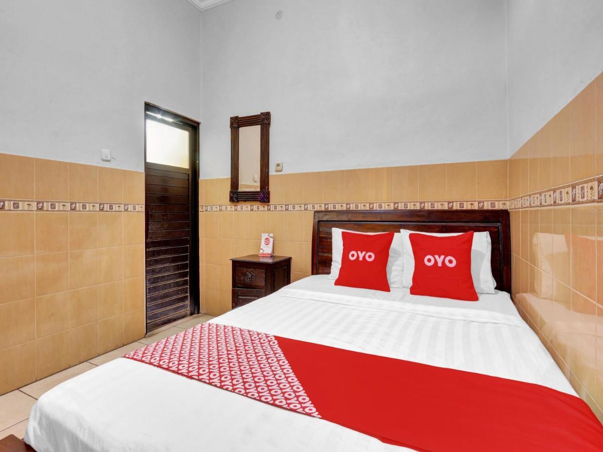 Oyo 90695 Srikandi Nologaten Yogyakarta Exterior photo