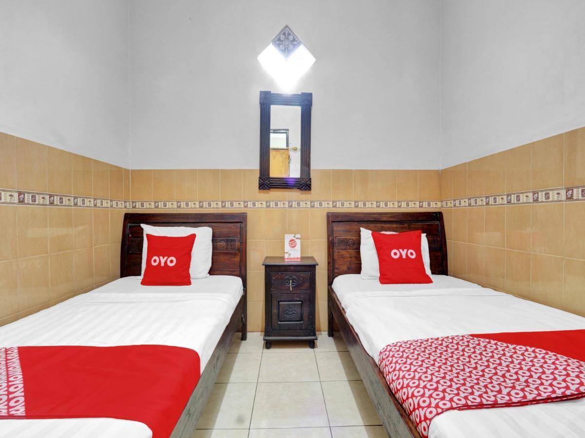 Oyo 90695 Srikandi Nologaten Yogyakarta Exterior photo